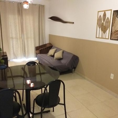 Apartamento No Canto Do Forte, Wi-Fi, Estacionamento Gratuito E Churrasqueira Прая-Гранди Экстерьер фото
