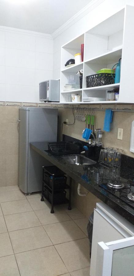 Apartamento No Canto Do Forte, Wi-Fi, Estacionamento Gratuito E Churrasqueira Прая-Гранди Экстерьер фото