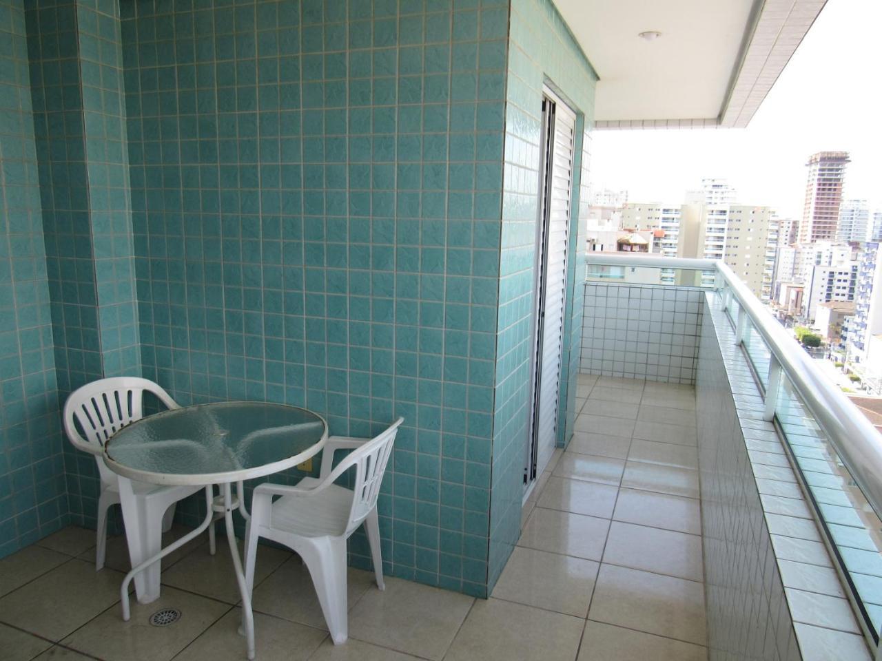 Apartamento No Canto Do Forte, Wi-Fi, Estacionamento Gratuito E Churrasqueira Прая-Гранди Экстерьер фото